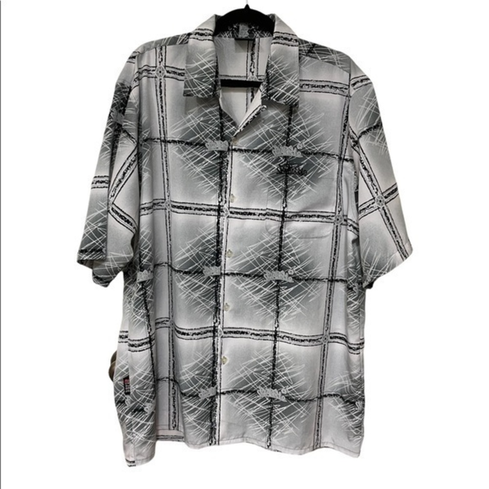 Y2K Vintage Southpole White Checkered Men Button Down Shirt Large
Condition 9/10